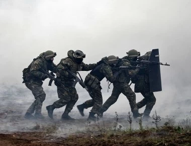 H Ρωσία κατασκευάζει στρατιωτικές βάσεις στην Αφρική